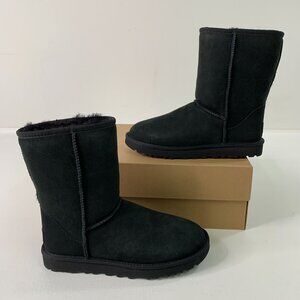 UGG Women's Boots Size 7 Classic Short II Boot 1016223 Black Size 7